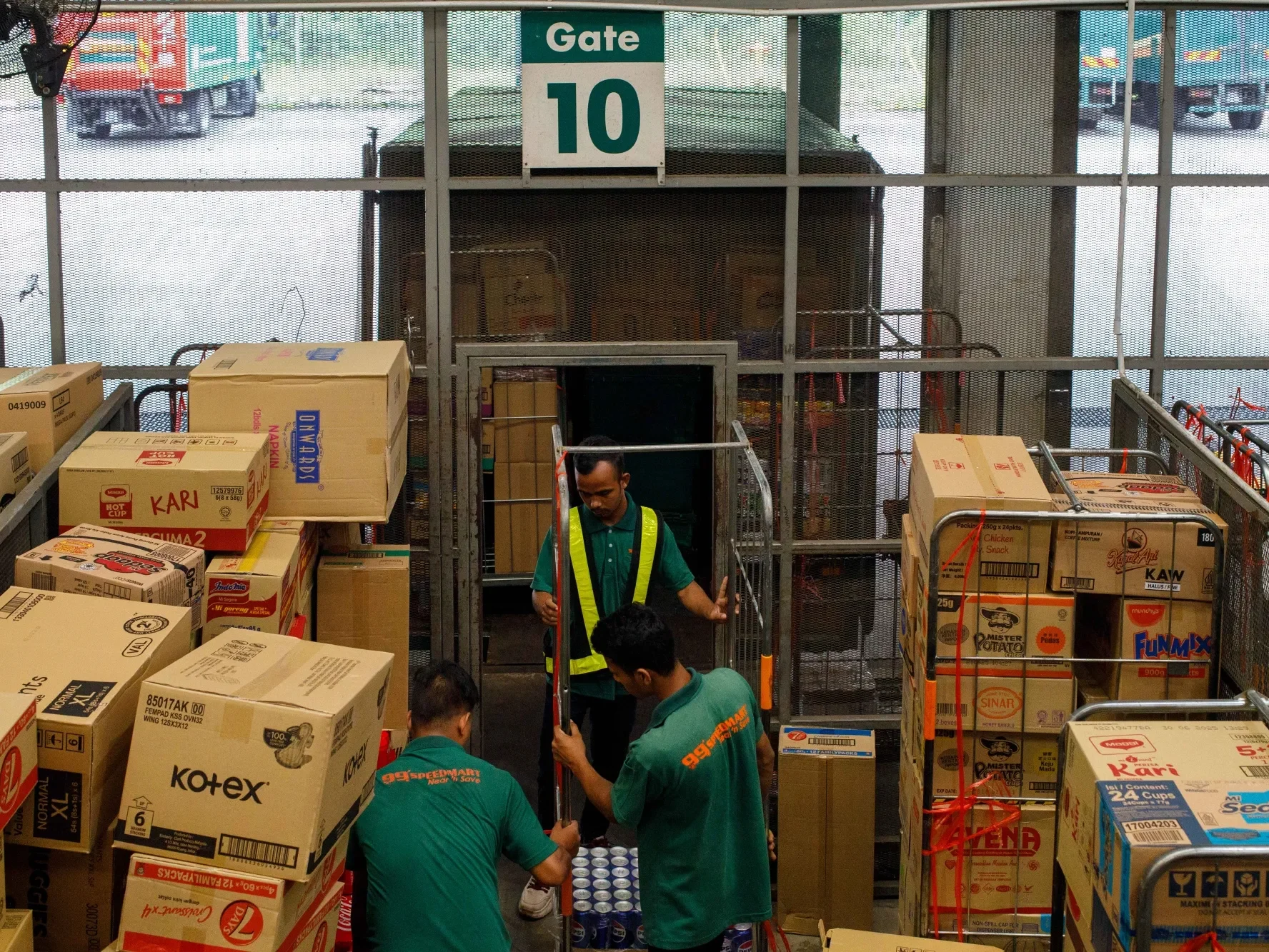 “99 Speedmart 连锁便利店”